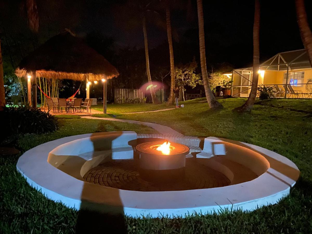 Jupiter Waterfalls - Newly Updated - Tiki Hut, Fire Pit, Kitchen, Pool Heater And More Eksteriør bilde