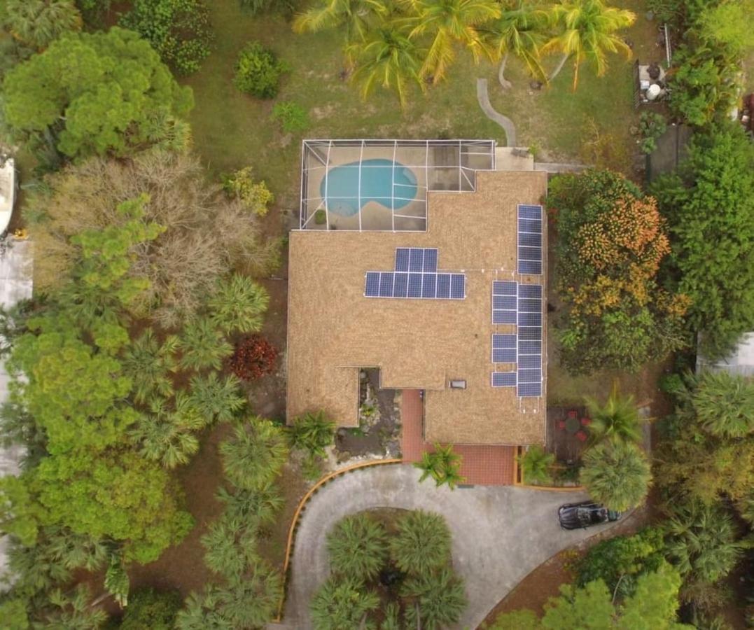 Jupiter Waterfalls - Newly Updated - Tiki Hut, Fire Pit, Kitchen, Pool Heater And More Eksteriør bilde